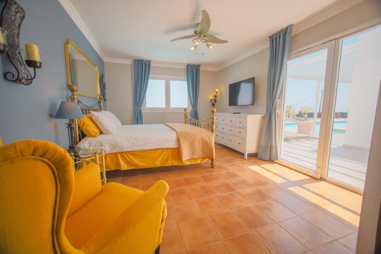 Villa Casa Conil With A Private 25 Meter Heated Pool Esterno foto