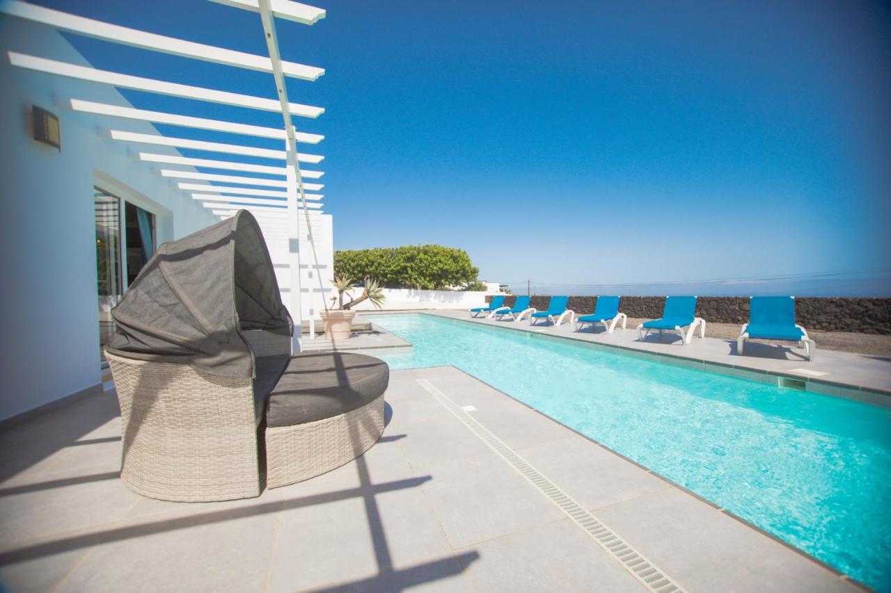 Villa Casa Conil With A Private 25 Meter Heated Pool Esterno foto