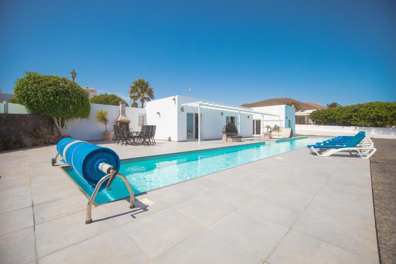 Villa Casa Conil With A Private 25 Meter Heated Pool Esterno foto