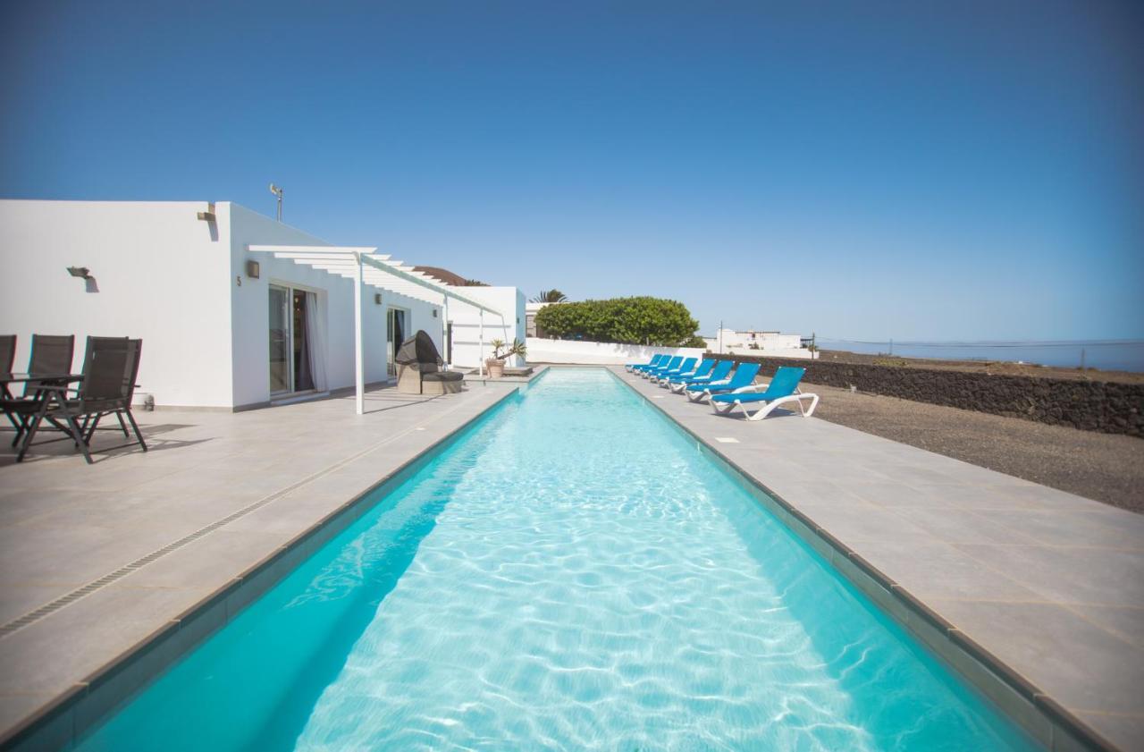 Villa Casa Conil With A Private 25 Meter Heated Pool Esterno foto